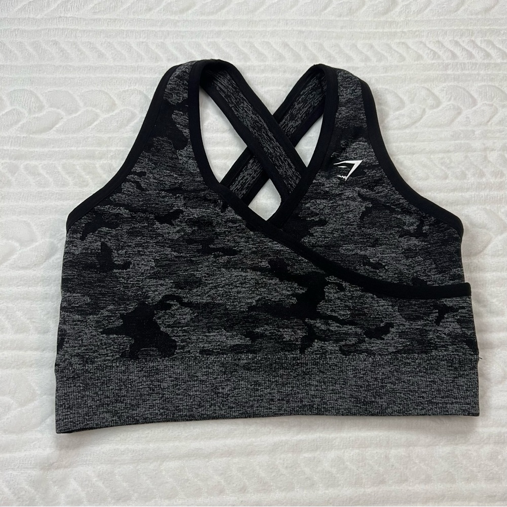 π Gymshark -β Womans Camo Seamless Sports Bra - Picture 1 of 10